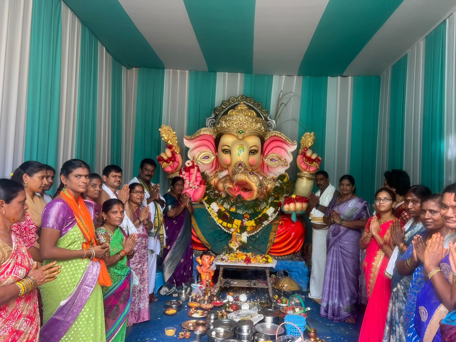 10వ వార్డులోని పోచమ్మ ఆలయంలో ఘనంగా విఘ్నేశ్వరుని పూజా కార్యక్రమాలు