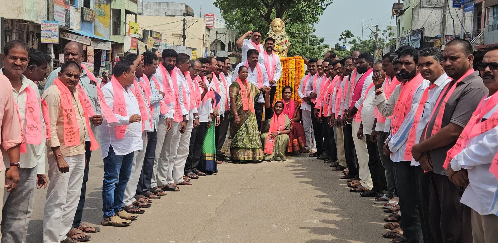 ​మహిళా లోకానికి చాకలి ఐలమ్మ స్ఫూర్తిదాయకం: బీఆర్ఎస్ నేతలు - Additional Image